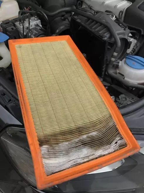 巨贵的车遇到了巨贵的设计缺陷，你怎么办？