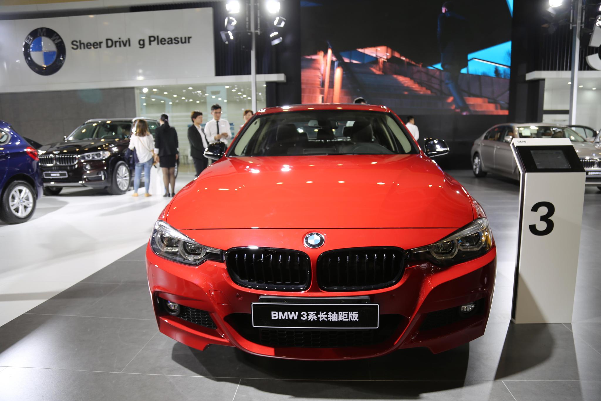 宝马新bmw3系长轴距版35万级别四门轿车车展实拍