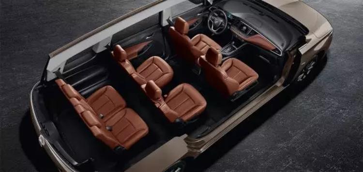 比5座车大也比7座车舒服，居然还只要15万，这车有点厉害