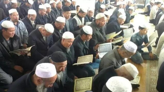 因这里汇集了众多的伊斯兰学者,诞生了中国伊斯兰教三大派别,四大门宦