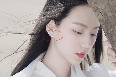 这三个地方长痣,人中龙凤,一生好命有财