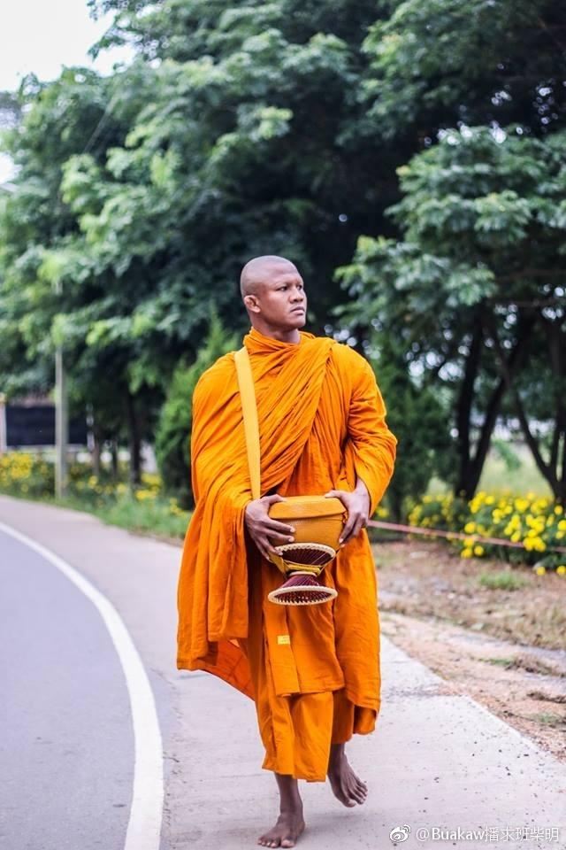 播求失去斗志,出家为僧,和一龙三番战遥遥无期