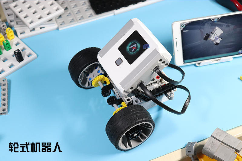 超多模型四层编程能力风暴氪1号积木机器人畅玩体验篇