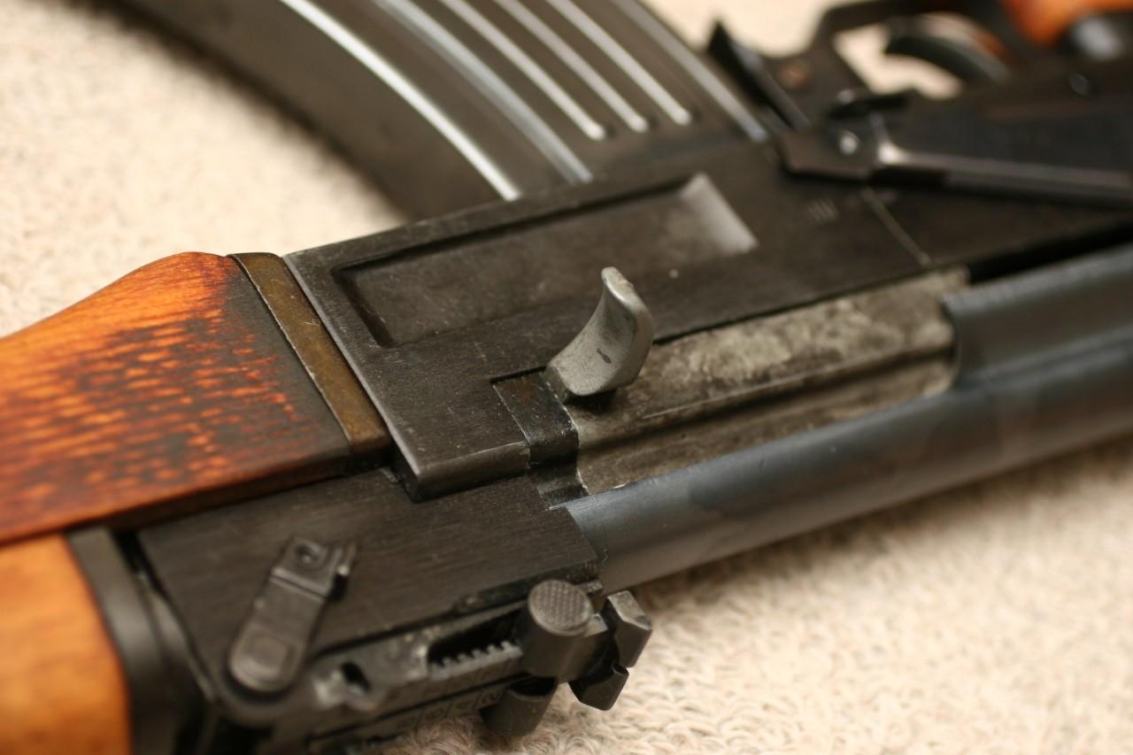 枪械是如何做到连续射击的? 其原理是什么?