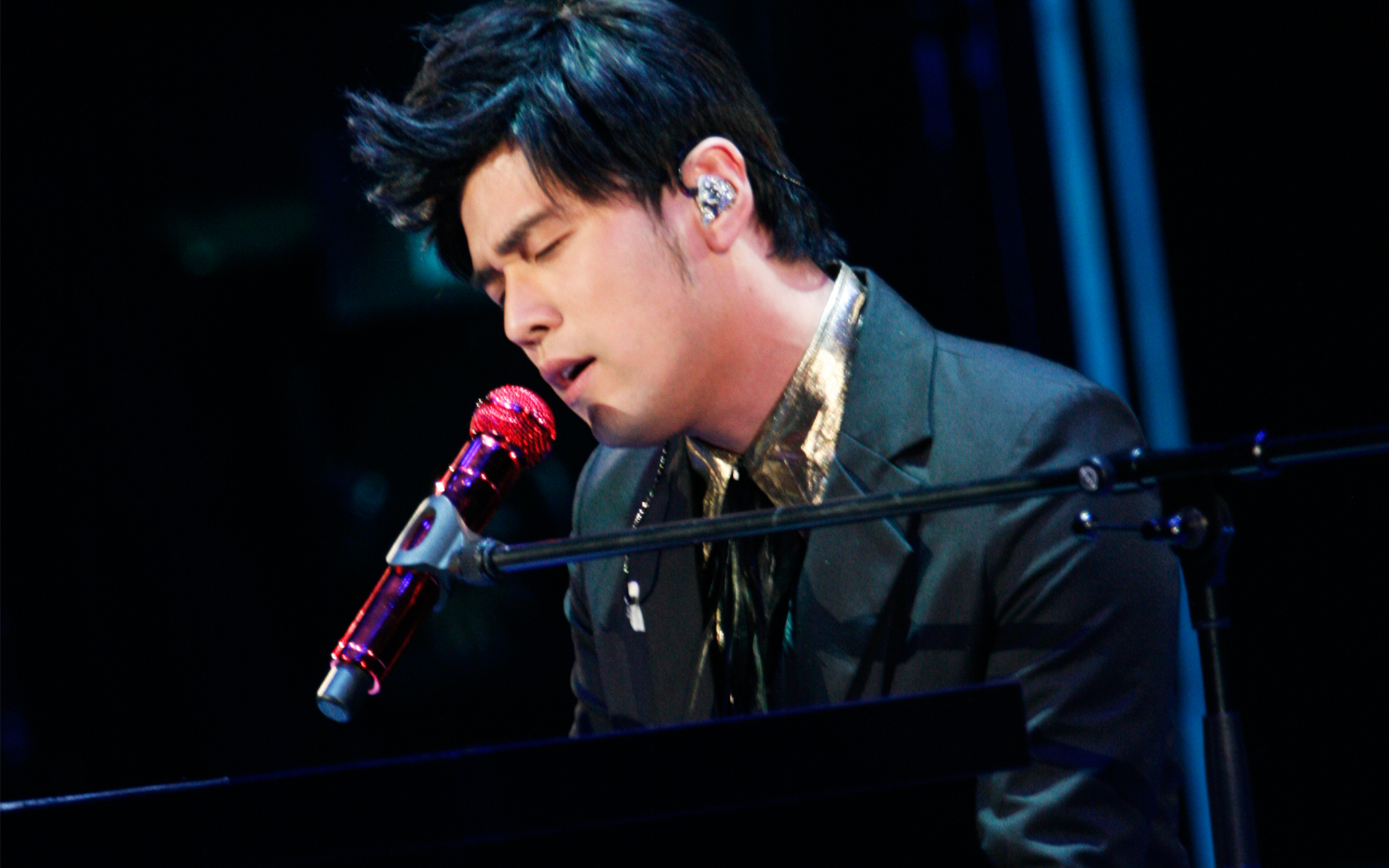 周杰伦为什么那么火？为何那么多明星都要让他三分？|周杰伦|正能量|音乐_新浪新闻