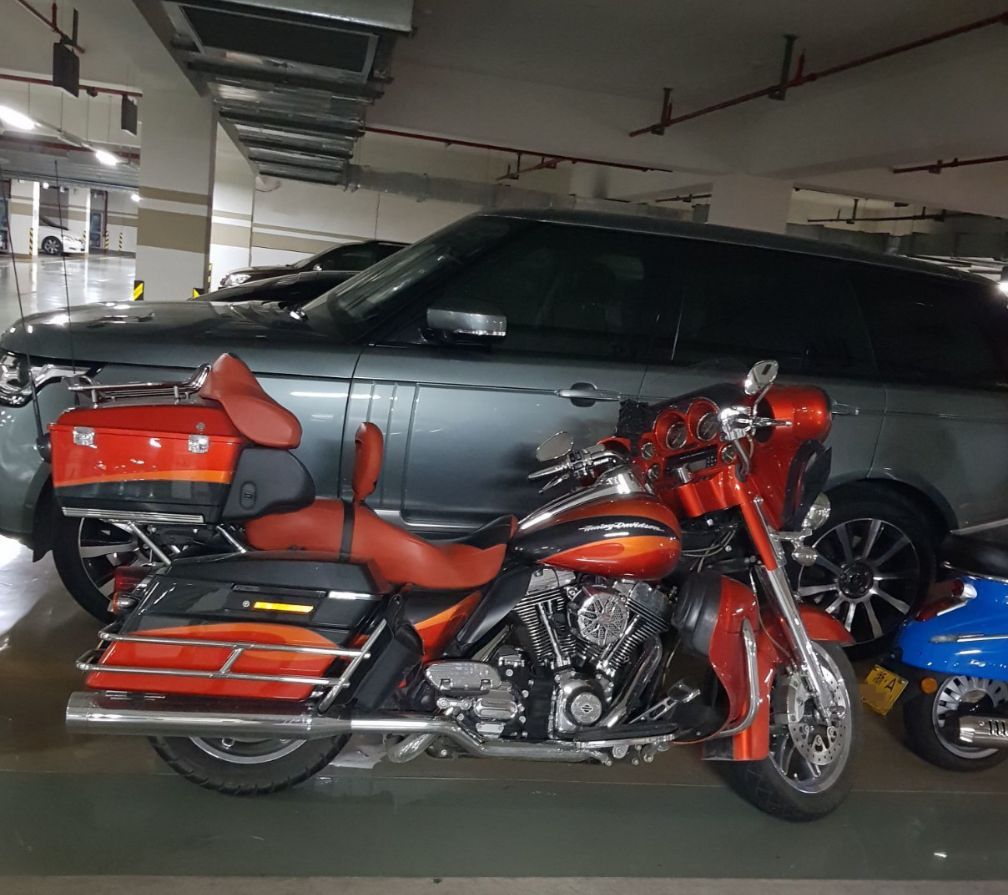 杭州第一豪车库开百万以下的车难为情