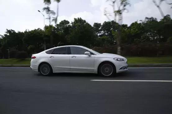 亲测新蒙迪欧，集贴心科技和硬派操控于一身的中级车标杆