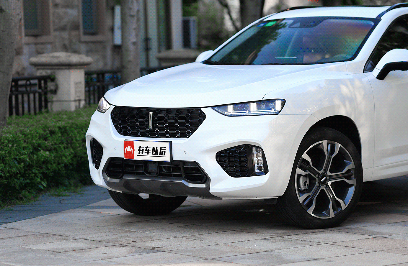 【60秒说车】中国人不会造豪华车？这款国产SUV分分钟打脸！