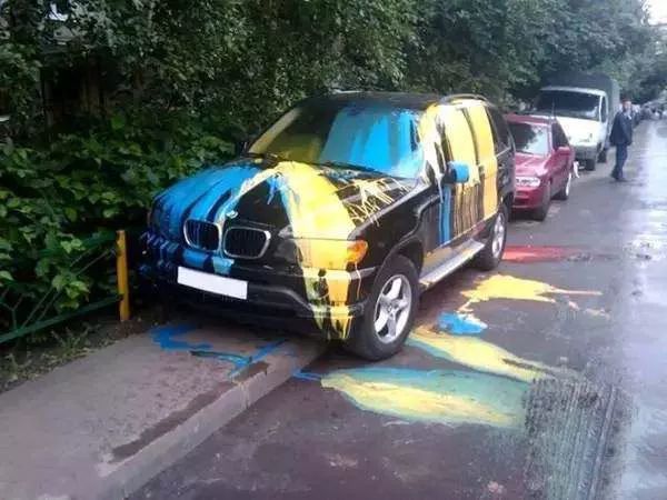 乱停车的后果就是这样！看看大家如何惩戒乱停车