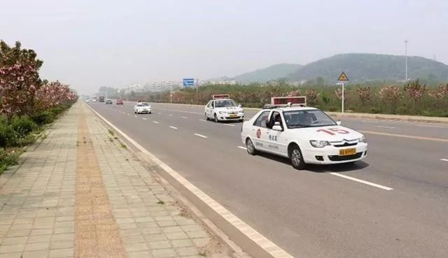 驾照被扣超过12分和刚好12分有啥区别?原来我