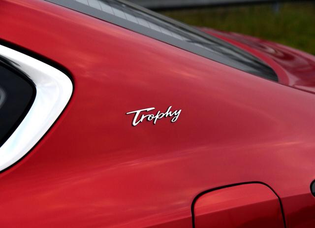 国产轿车也能对标合资品牌，不输思域的运动，性能更是出众！