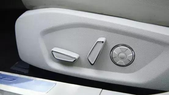 亲测新蒙迪欧，集贴心科技和硬派操控于一身的中级车标杆