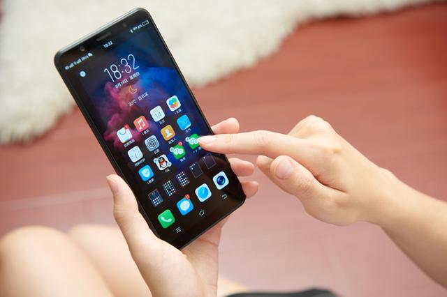 大家都是全面屏,vivo x20还有这种操作三星华为都懵了|三星|华为|手势