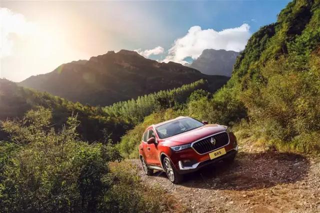 你正准备入手SUV，并且预算在15万内，这款车是很不错的选择