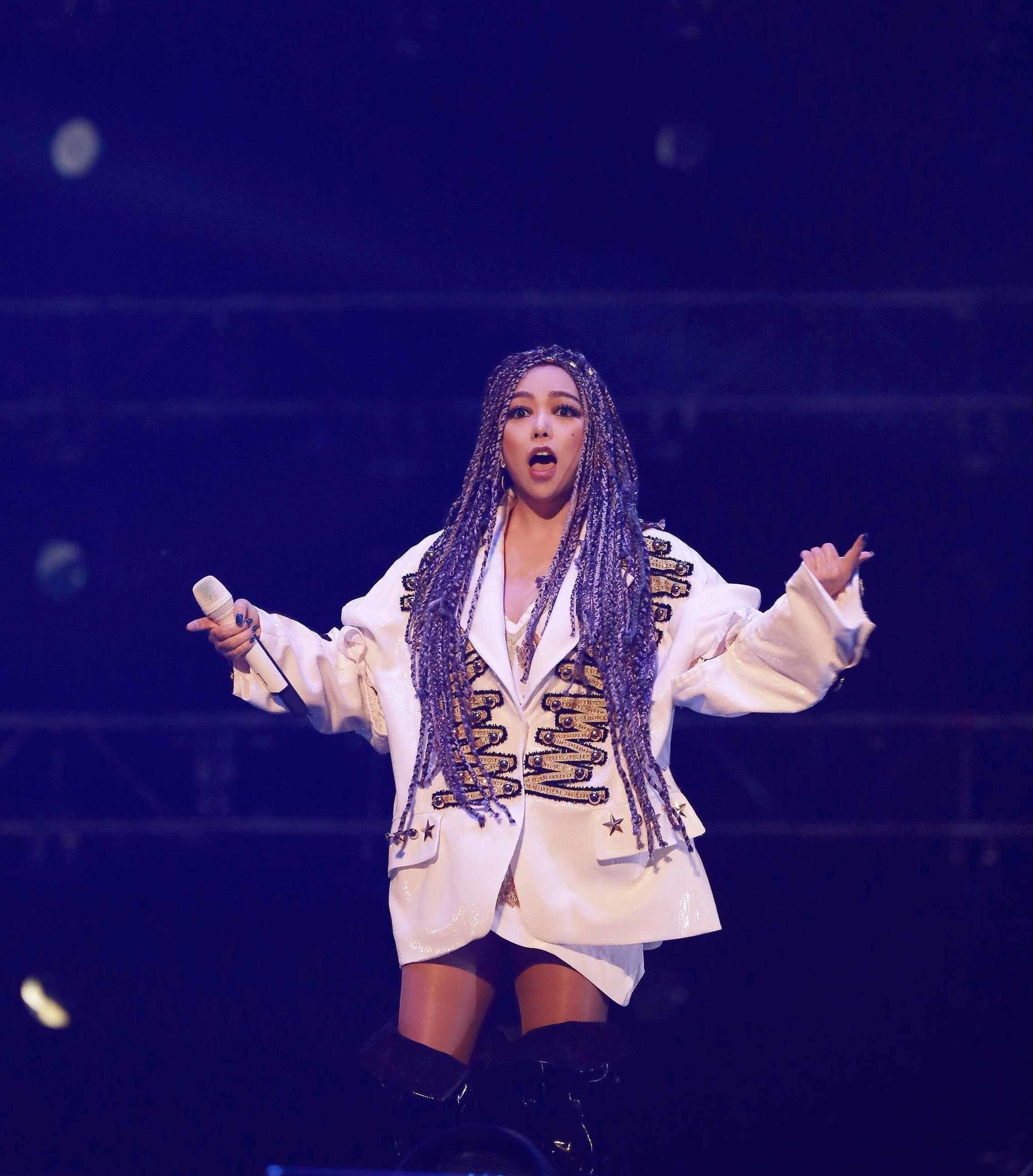 张惠妹最风光最喜欢的演唱会造型 你觉得如何?