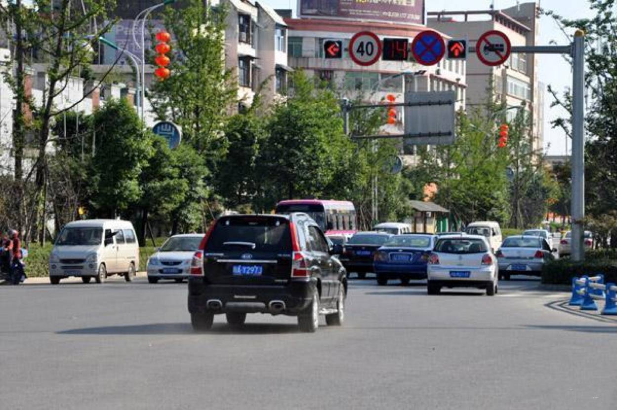 这十种人开车上路就是添堵！你是属于哪一种？