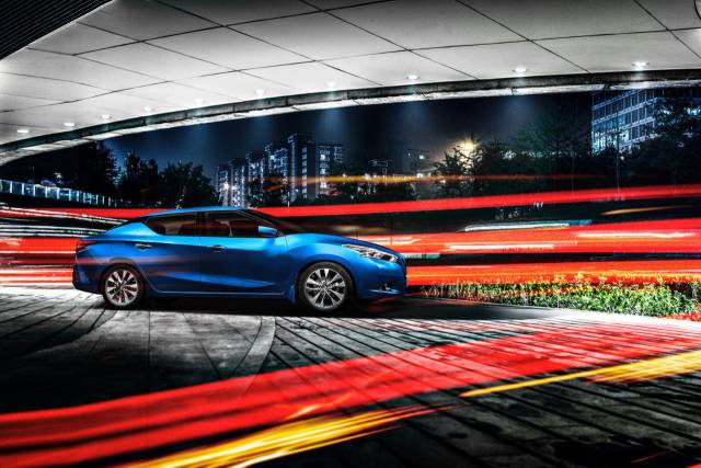 王者荣耀新玩法：电竞女神开着蓝鸟能轻松带你上分…