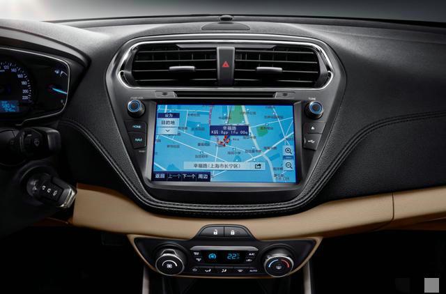 10万代步优选的实惠型！福睿斯销量确实不错，可惜唯独油耗是问题