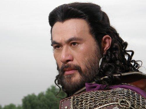 太宗不相信,说:"契苾何力心如铁石,必定不会背叛我".