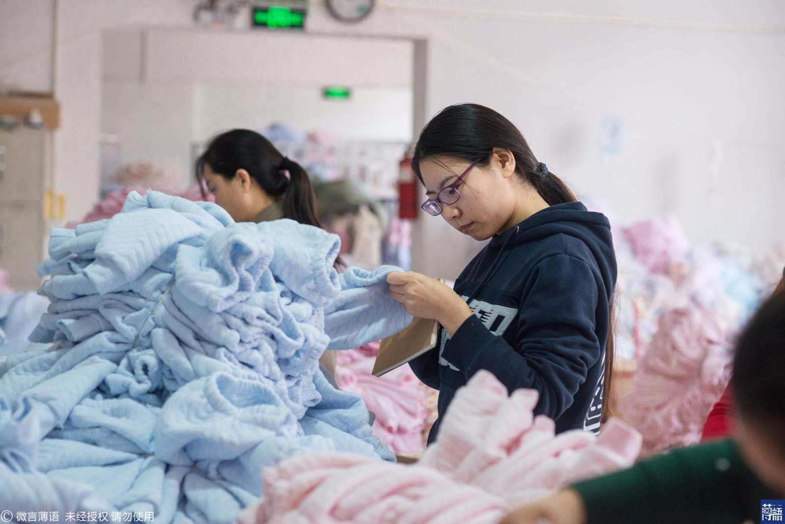 大学生卖童装年销2千万元 已有俩工厂