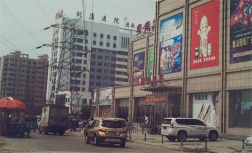 唐山市韩城镇河西村长非法占地违规盖楼,谁来