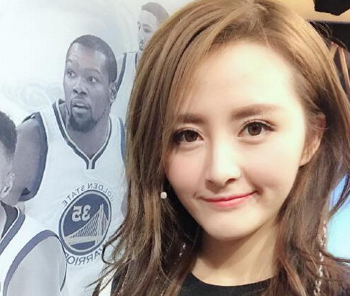 腾讯nba女主播之中最可爱的就是小南了!