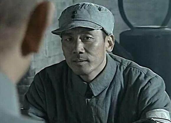 同一个军旅原型你知道为啥老亮剑受欢迎么?  后眼