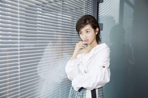 王俊凯和张子枫合作《初恋这件小事》,粉丝:吻