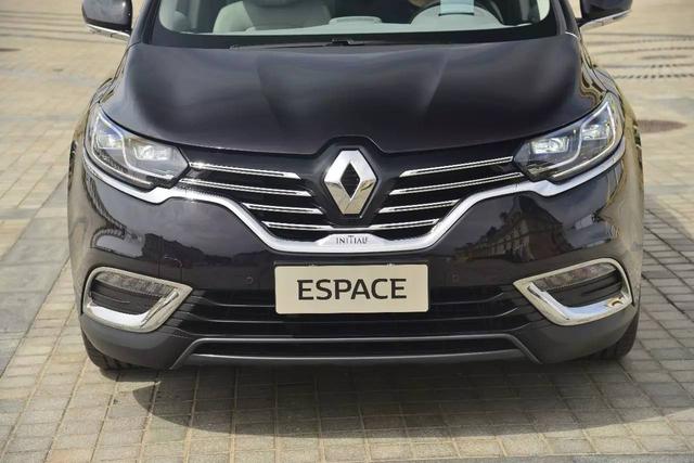 这款MPV用的居然是SUV底盘，开起来到底怎么样？