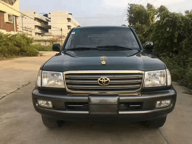 川藏线上最常见的车,当属15万的丰田兰德酷路泽4700