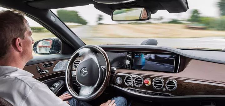 堵车严重的时候记得关闭这个功能，不然到时候你后悔都来不及