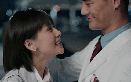 男星上演摸头杀王凯男友力十足霍建华却像慈父