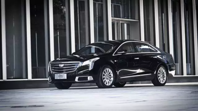 曾经最优雅的美系豪华大轿车，“换脸”后能干掉5系、E级吗？