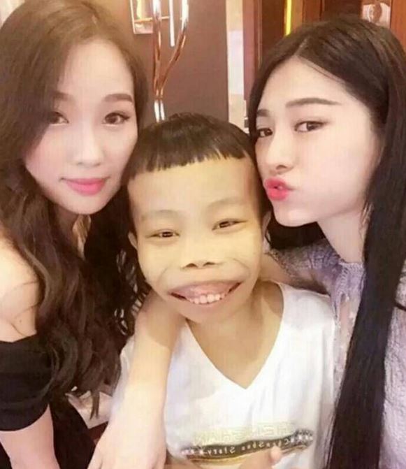 史上最丑富二代陈山:身价过亿 龅牙泡美女