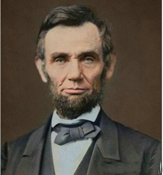 林肯面相上写着什么密码?谁看出他在56岁被人谋杀?