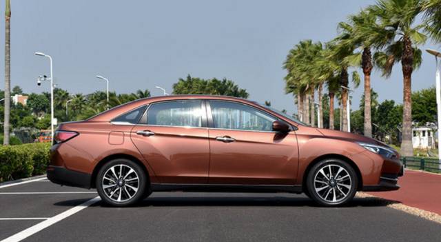 怕冷就要穿秋裤？还可以试试启辰D60