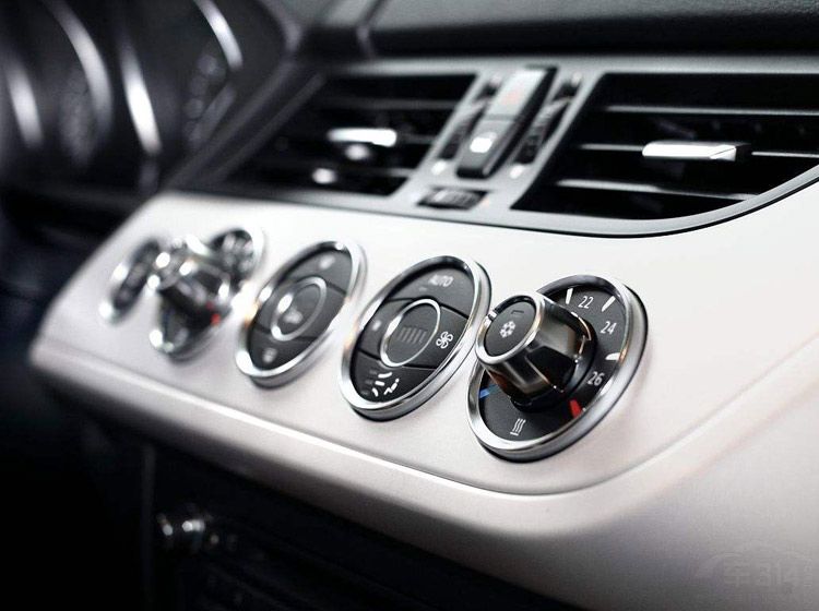 冬天油耗倍增只因按了这个键！开了这么多年车连空调都不会用！