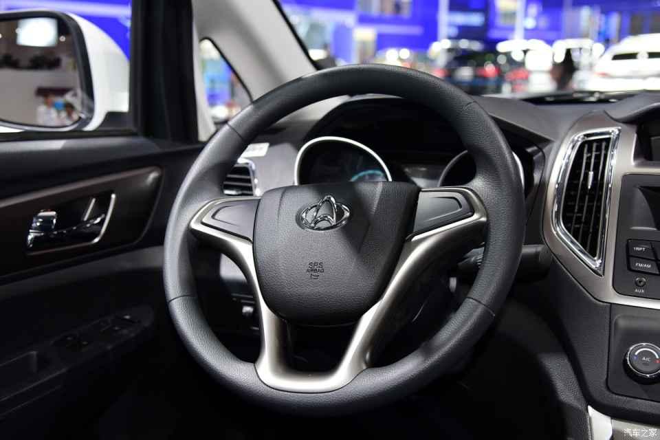 比五菱宏光还能装，大7座MPV拉货载人，仅4.89万，让五菱都发抖