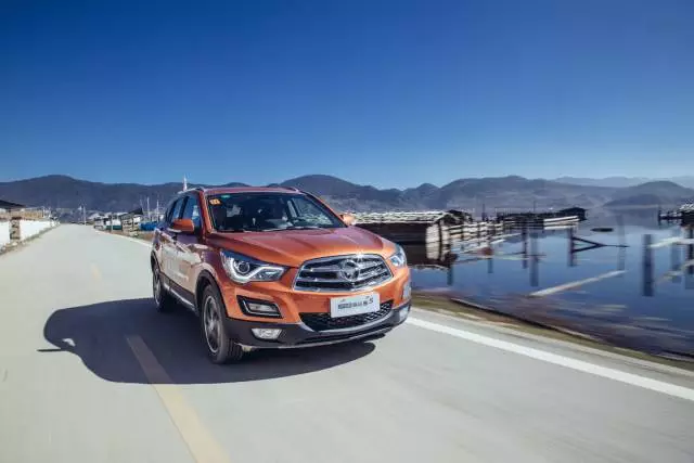 7.98万起，低调的国产SUV改款上市，配置升级抢眼！