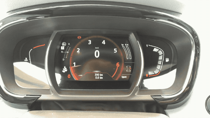 开着MPV去绕桩？确认不是逗你玩！