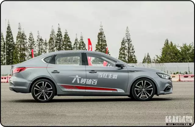 【试驾】666！这台国产最强1.6T轿车，加速性能秒杀GTI！