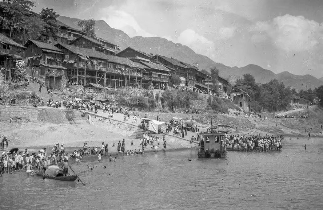 沿河土家族自治县20年前的照片《老沿河》图集