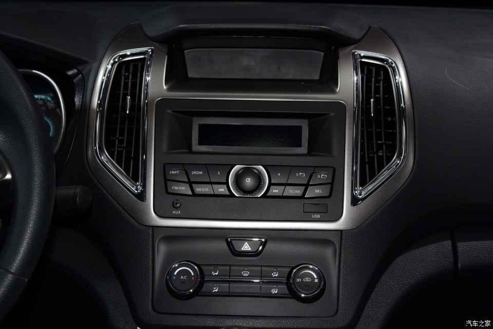 比五菱宏光还能装，大7座MPV拉货载人，仅4.89万，让五菱都发抖