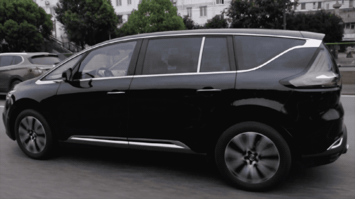 开着MPV去绕桩？确认不是逗你玩！