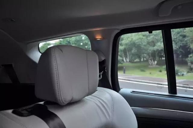 开着MPV去绕桩？确认不是逗你玩！