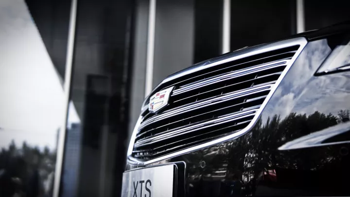 曾经最优雅的美系豪华大轿车，“换脸”后能干掉5系、E级吗？