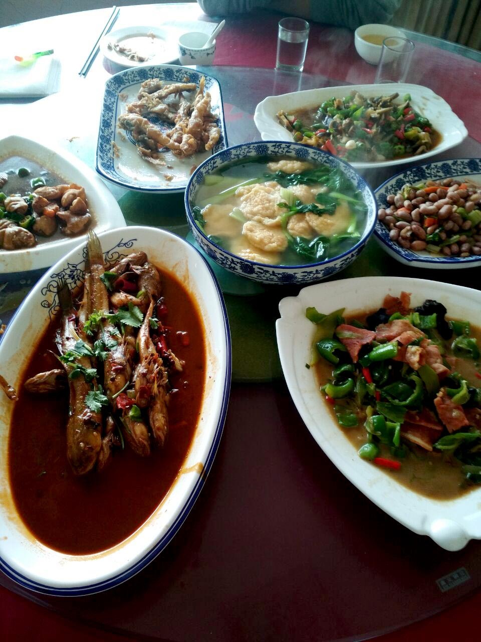 乡村小饭店六菜一汤150元您看看是否实惠