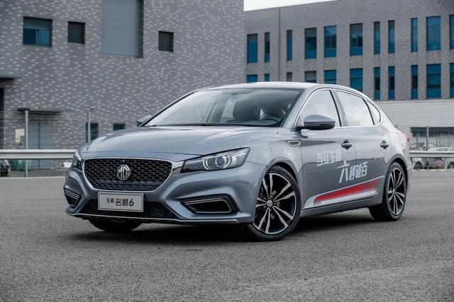 6秒破百的全新名爵6碾压高尔夫GTI，让思域和昂克赛拉看不到尾灯