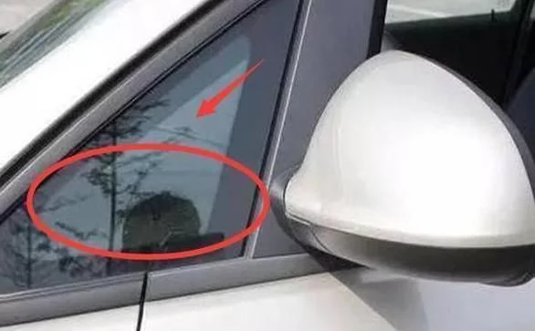 10年老司机竟不知道汽车三角窗还可以这样的作用！