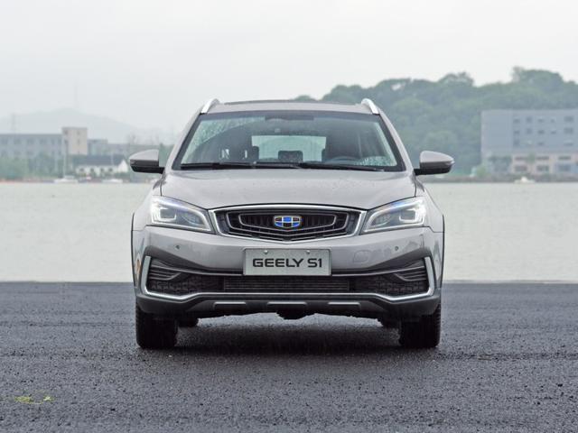 让启辰品牌彻底没市场，年轻人都想买它，内饰令宝马车主羡慕